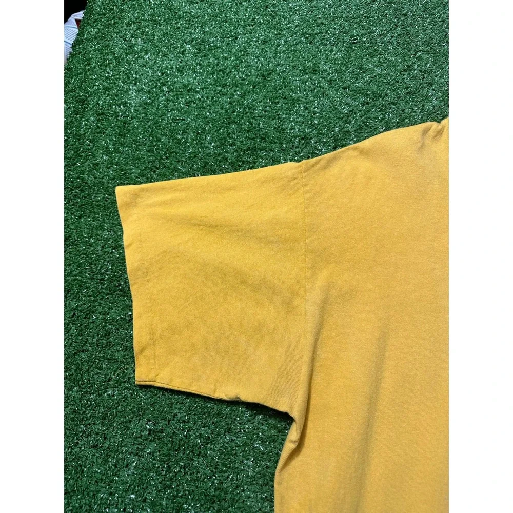 RARE Vintage 90s Scooby-Doo‎ T Shirt Mens Large Yellow Stanley Desantis